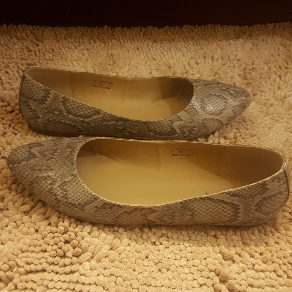 Snake print flats